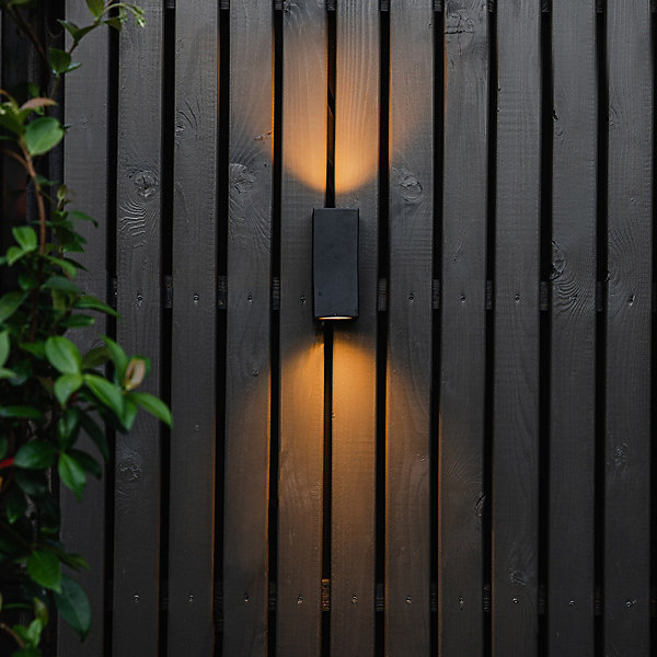 Applique murale moderne noire 2 lumières IP44 - Baleno