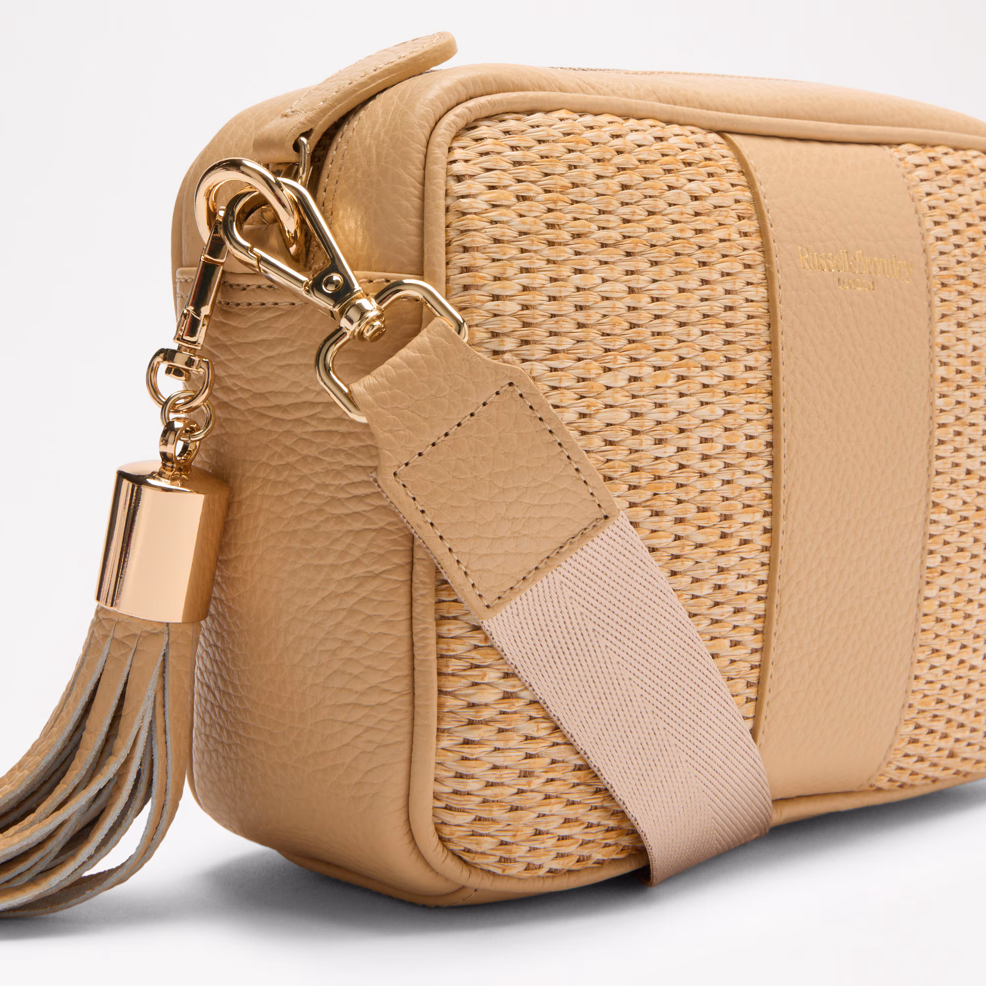 Robin<br>Crossbody Camera Bag