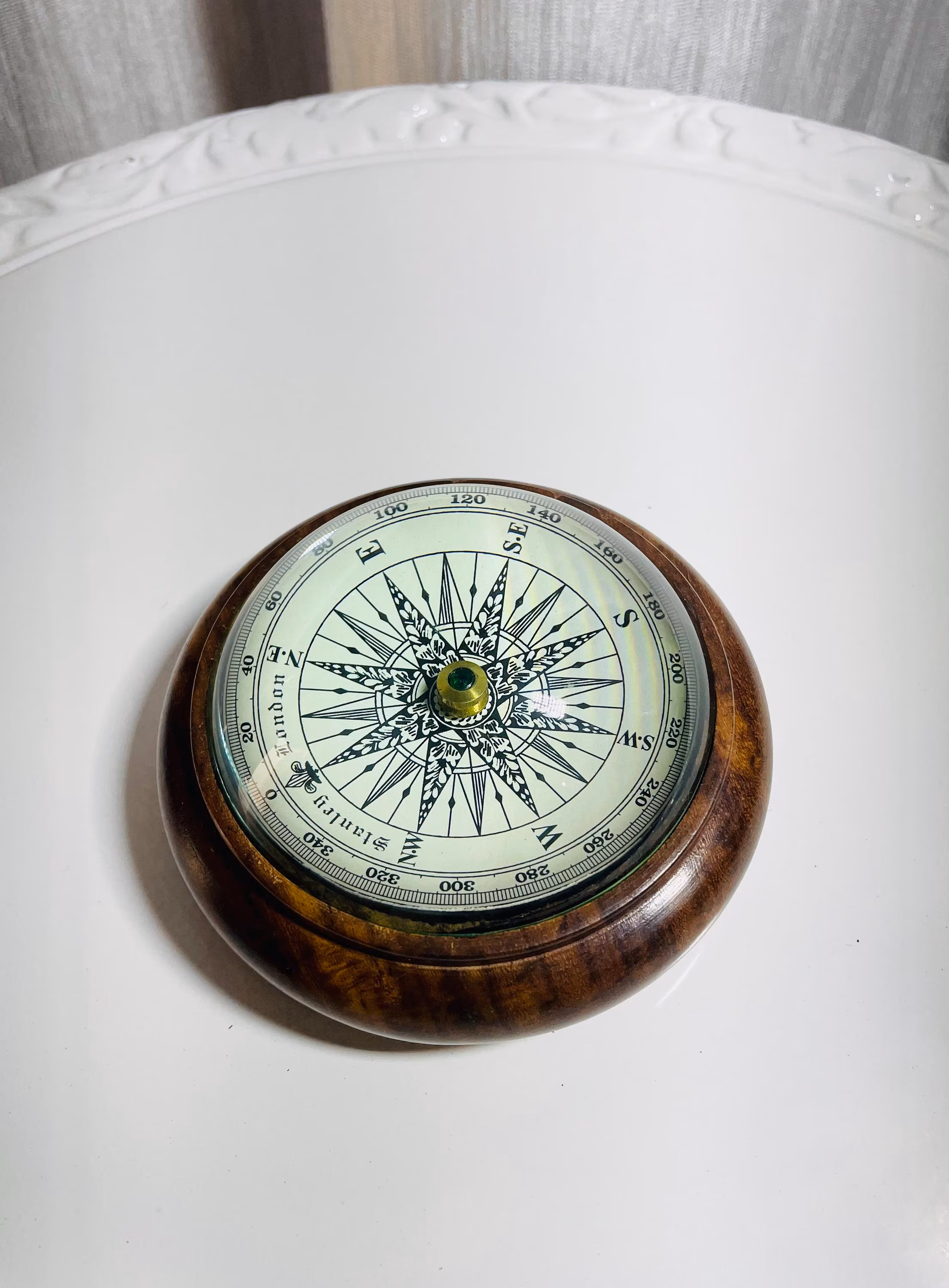 Wooden Compass Paperweight Nautical Desk Decor Antique Style Office Gift Collectible For Homes