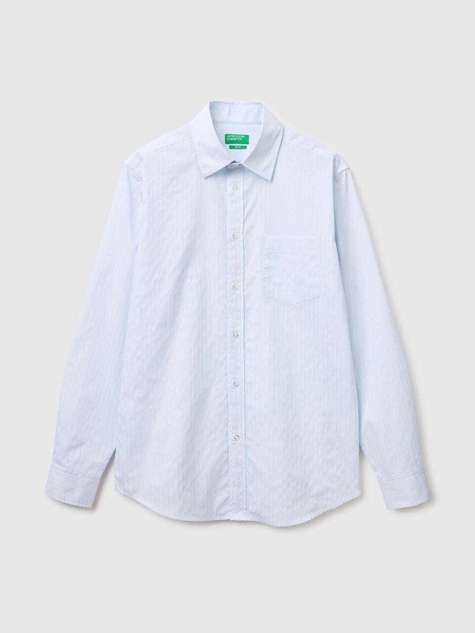 Slim fit shirt with pocket