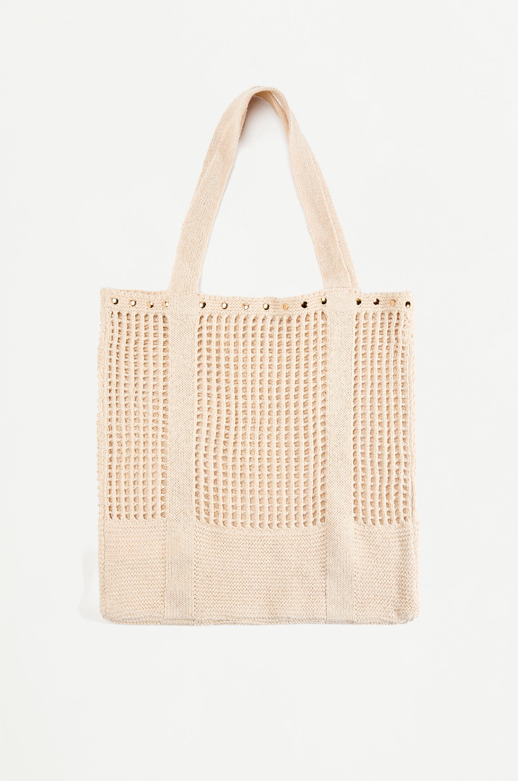 Bolso crochet tachas