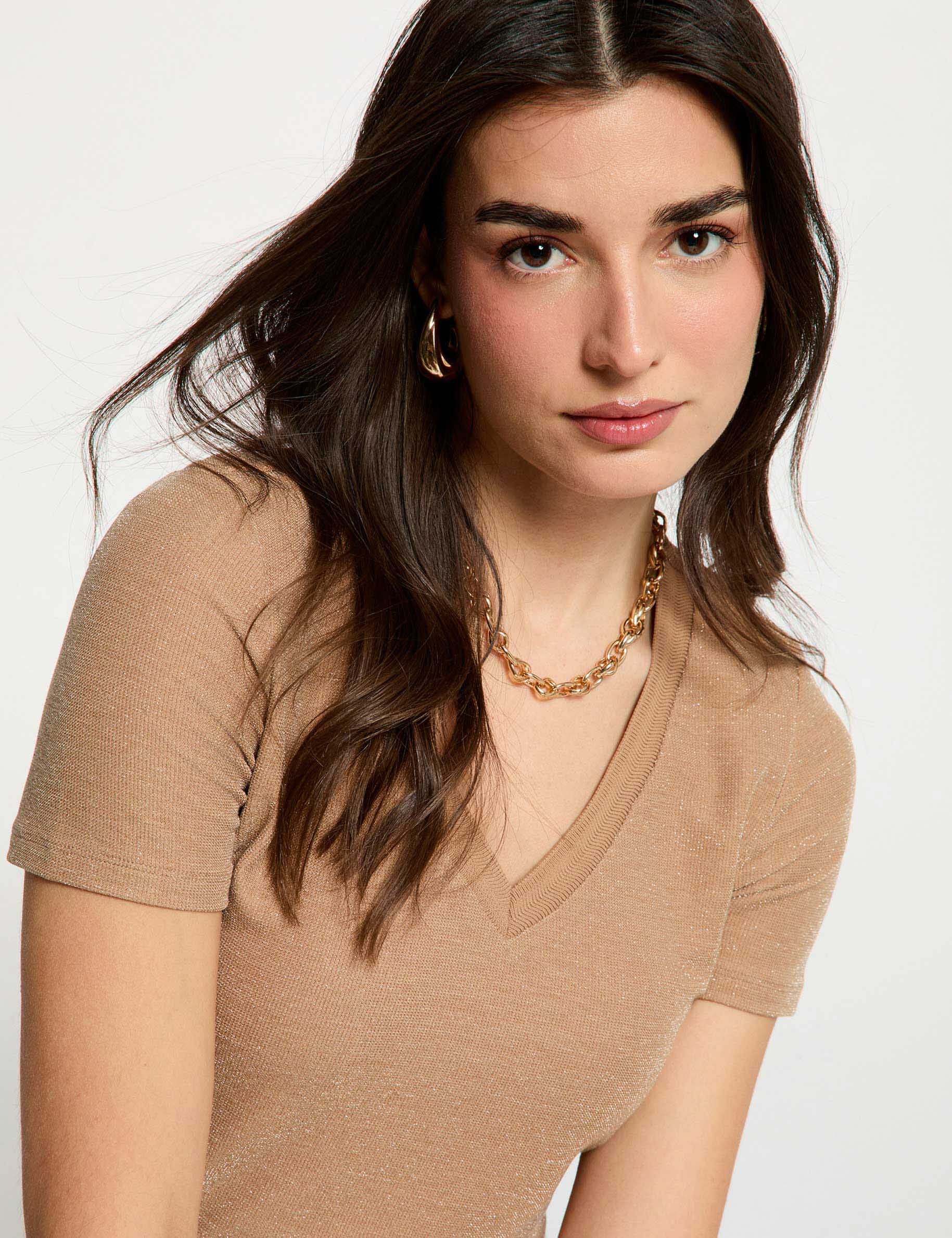 Fitted V-Neck T-Shirt Beige Women