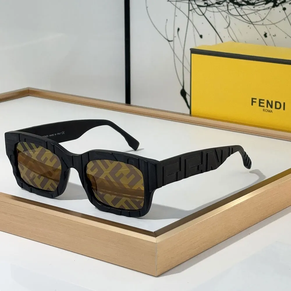 Fendi Full frame Logo Sunglasses