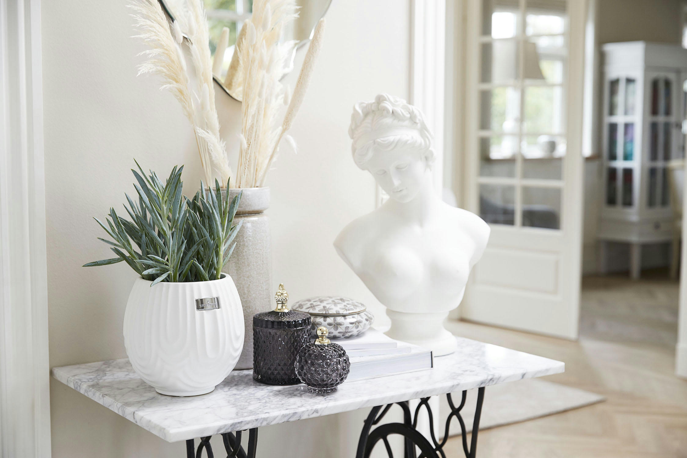 Léna - Buste Léna en polyrésine H52cm