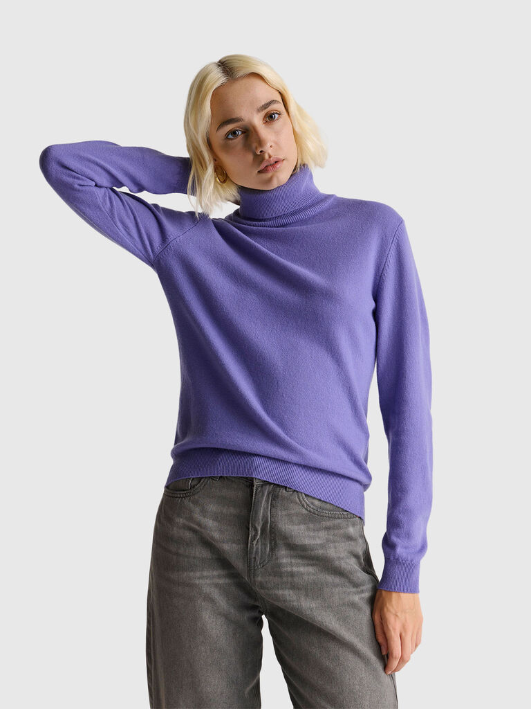 Periwinkle turtleneck sweater in pure Merino wool