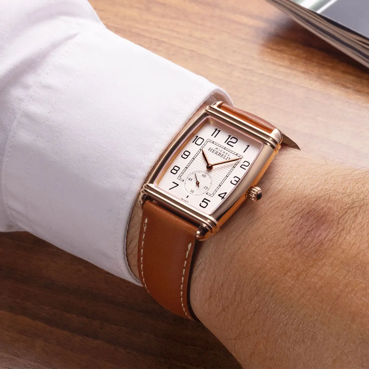 ART DÉCO – PETITE SECONDE – PVD OR ROSE & CUIR