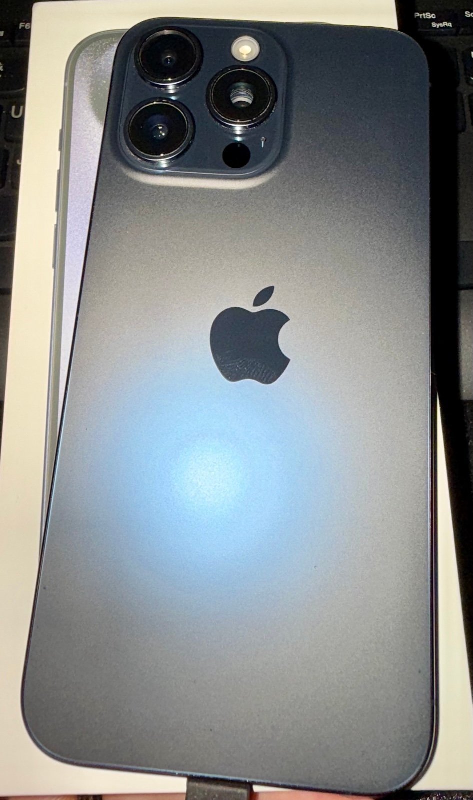 iPhone 15 Pro Max 1 TB UNLOCKED