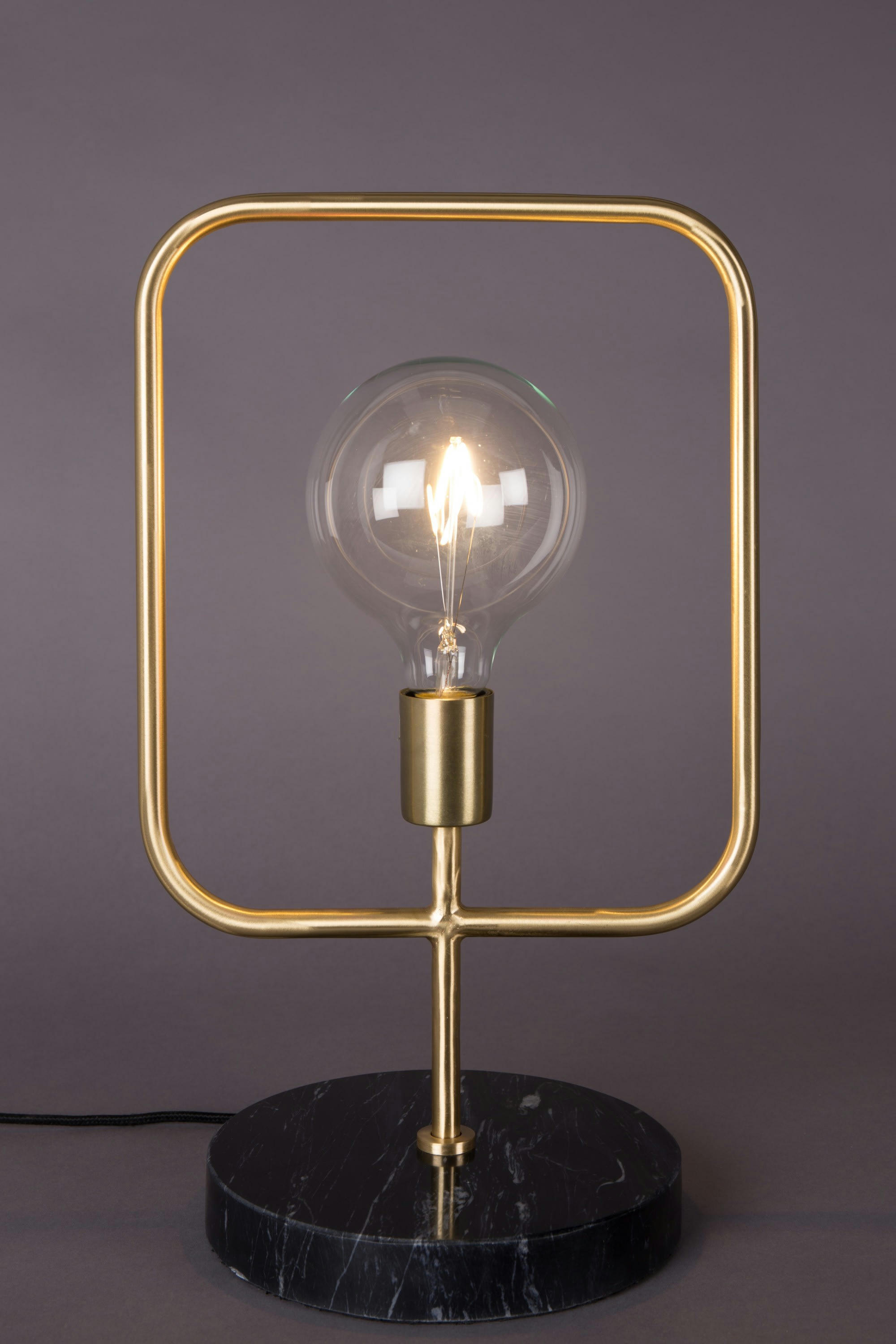 CUBO - Lampe à poser en métal doré