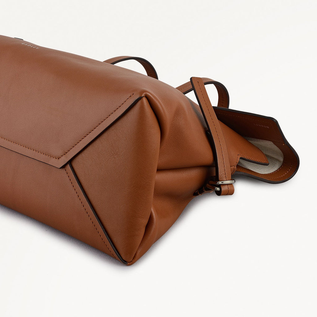 Fleet Street - Medium Flapover Shoulder Bag