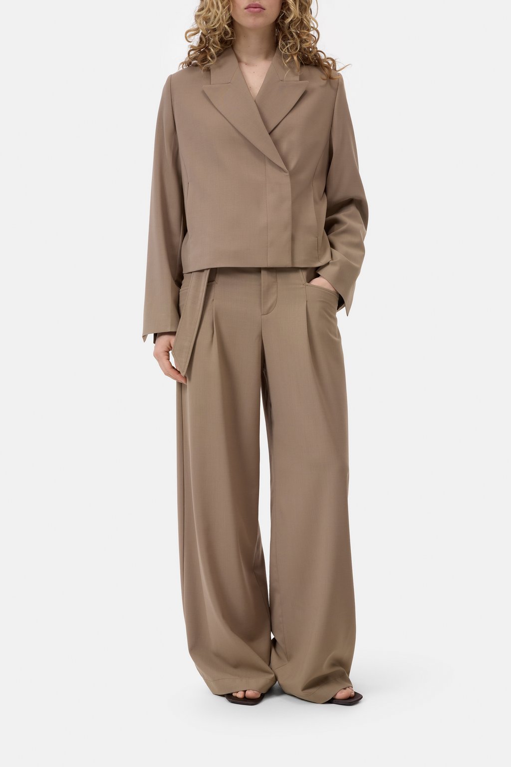 Cropped-Blazer aus Wolle