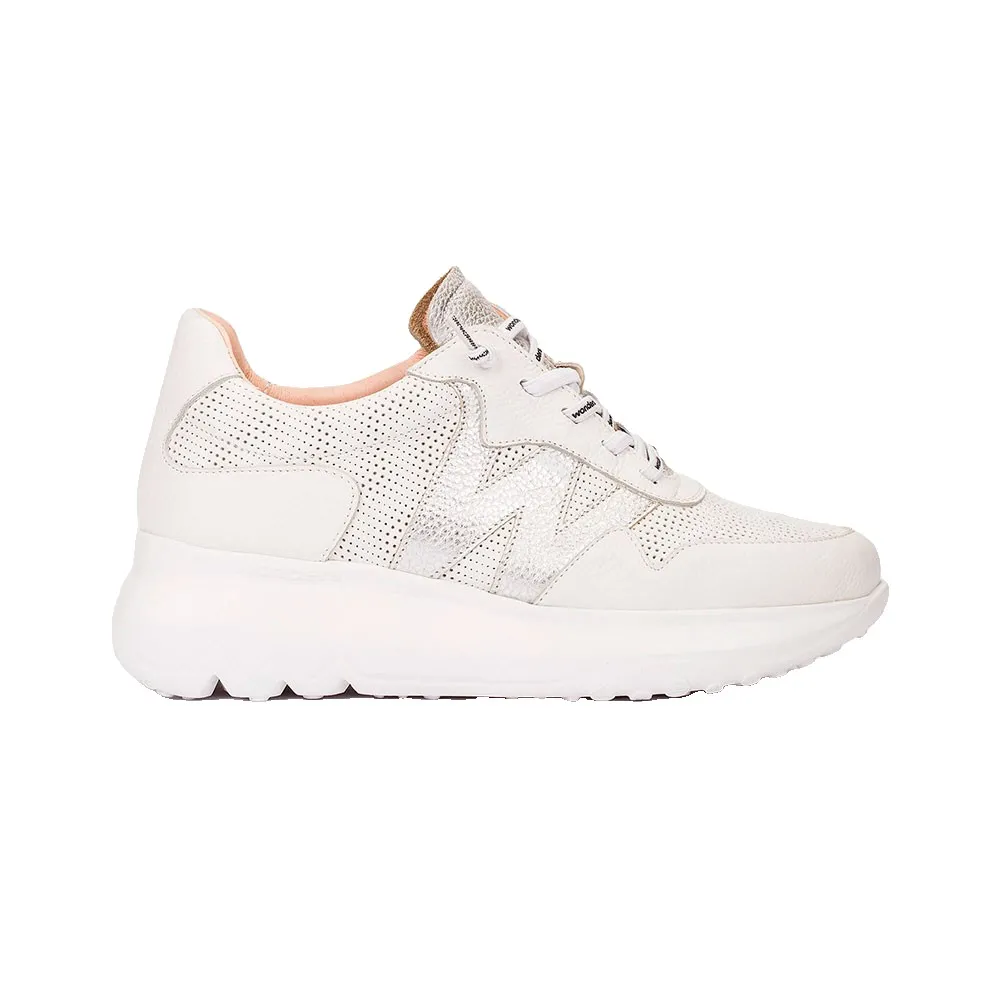 Wonders Ultrafly 21 trainers