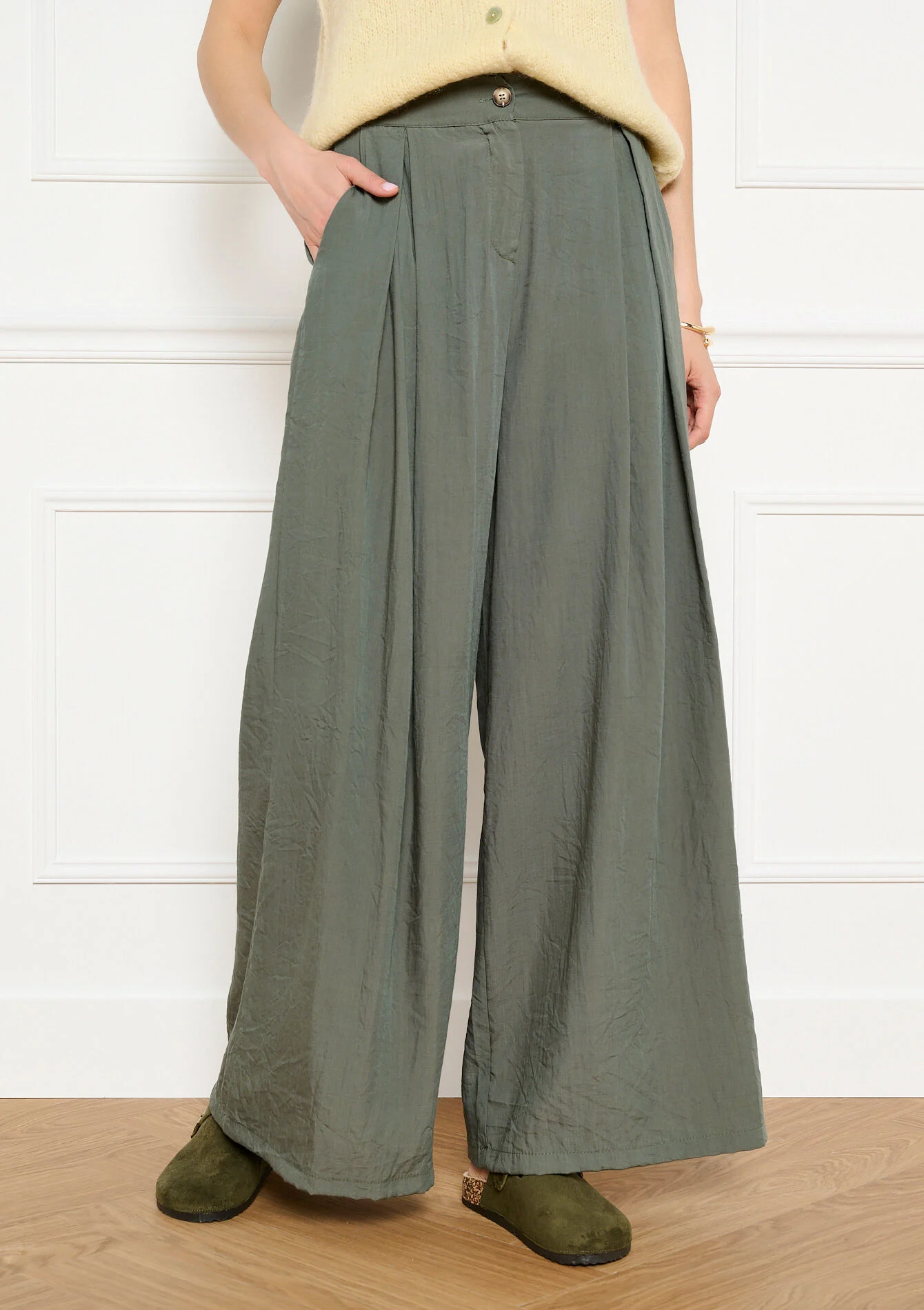 Wijde soepelvallende broek