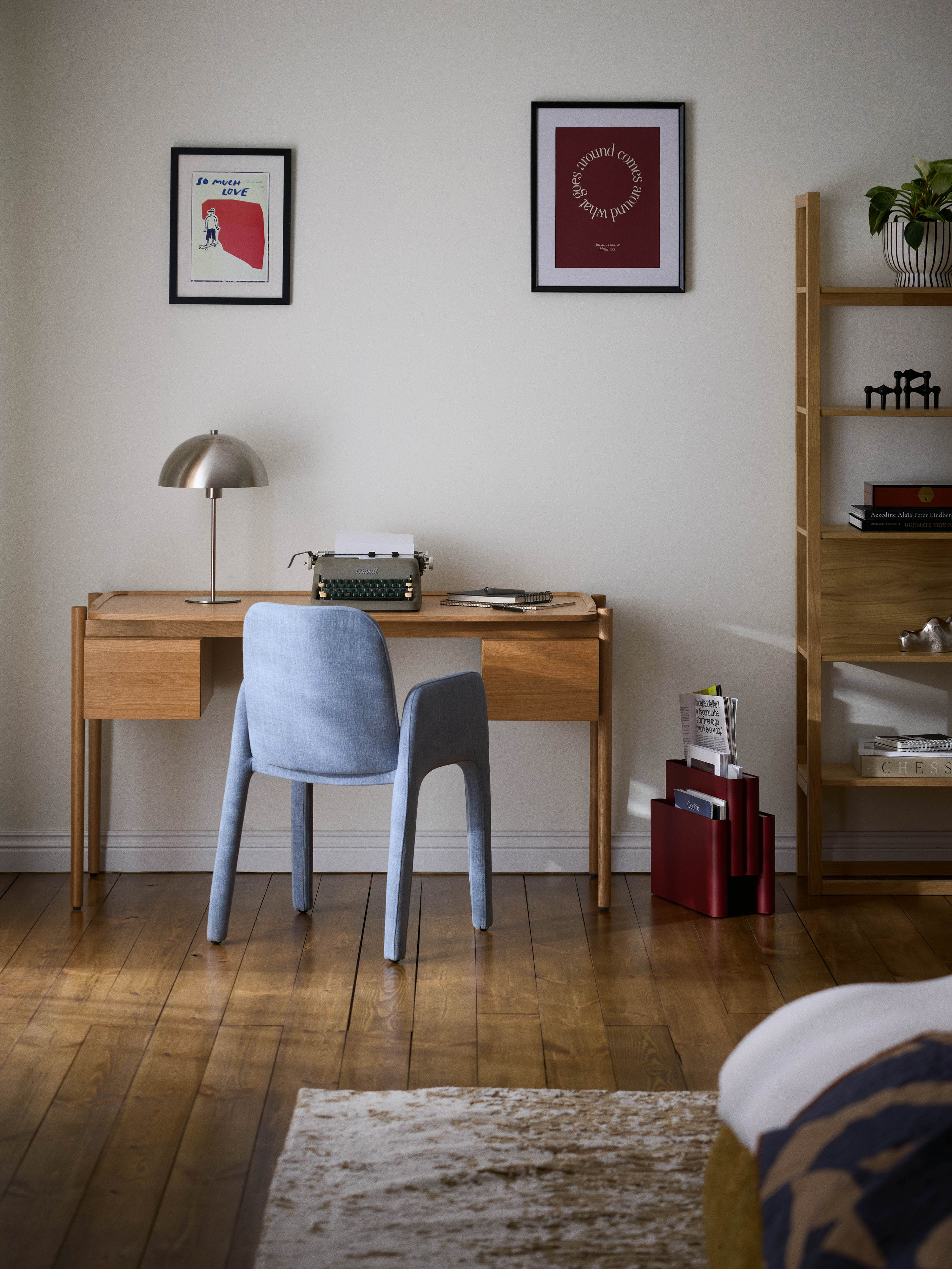 Holz-Schreibtisch Libby mit Schubladen