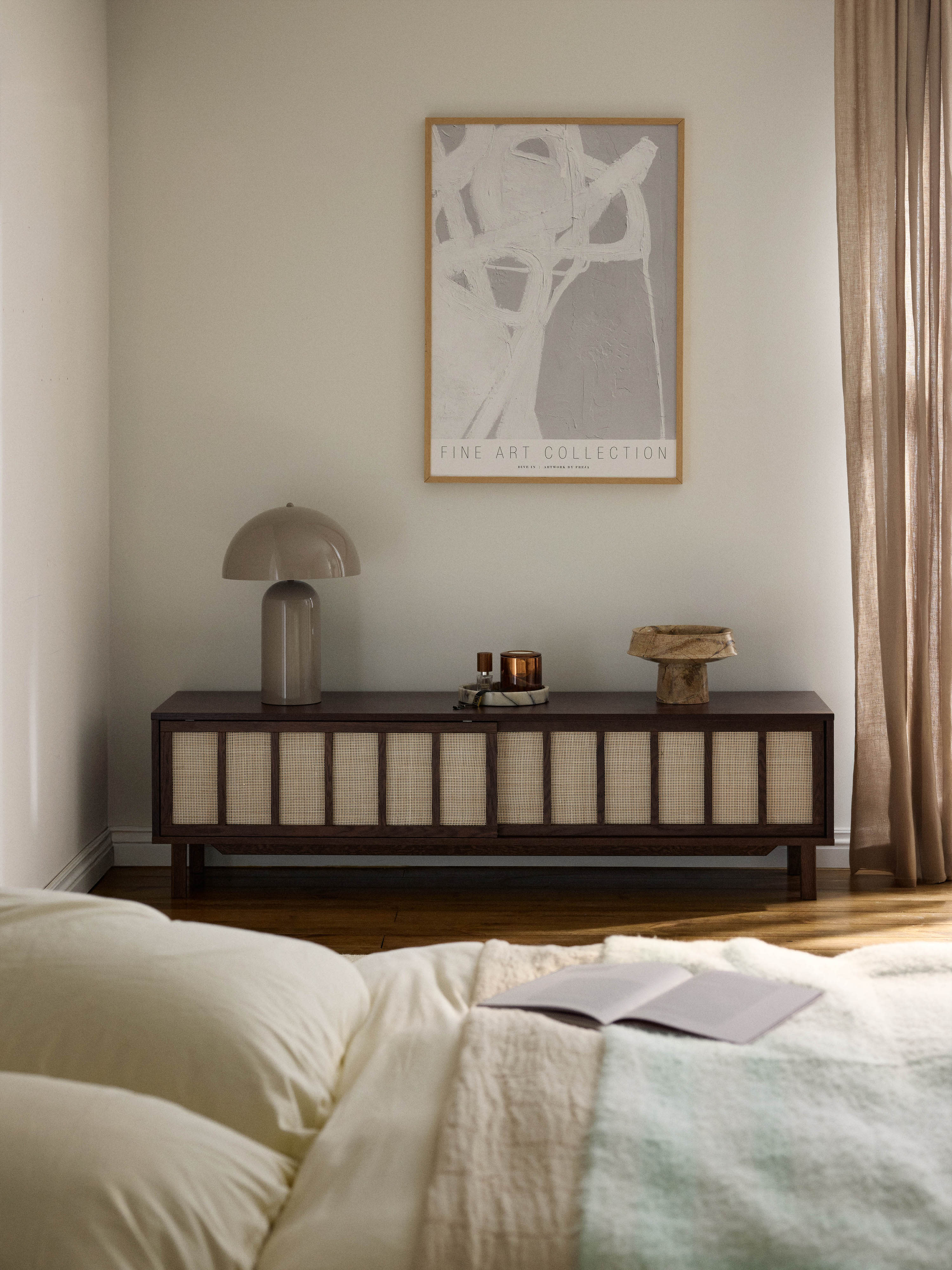 TV-Lowboard Echo mit Rattan-Fronten