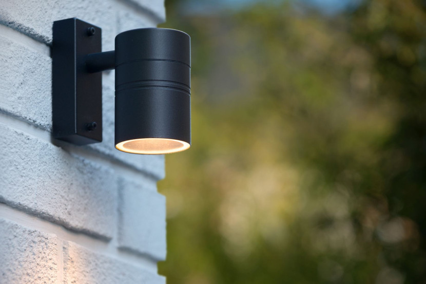 Kinkiet zewnętrzny czarny ARNE-LED 1xGU10x5W IP44 Lucide