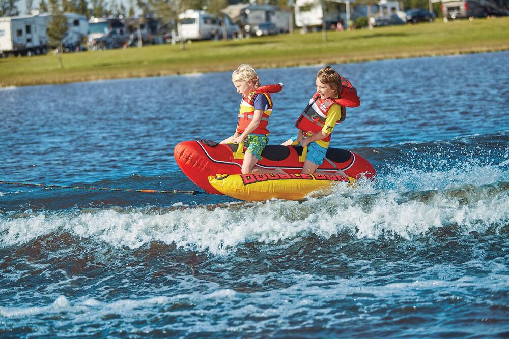 Airhead Hot Dog Air-pump Inflatable Water Boating 3-Rider Towable Tube, Red