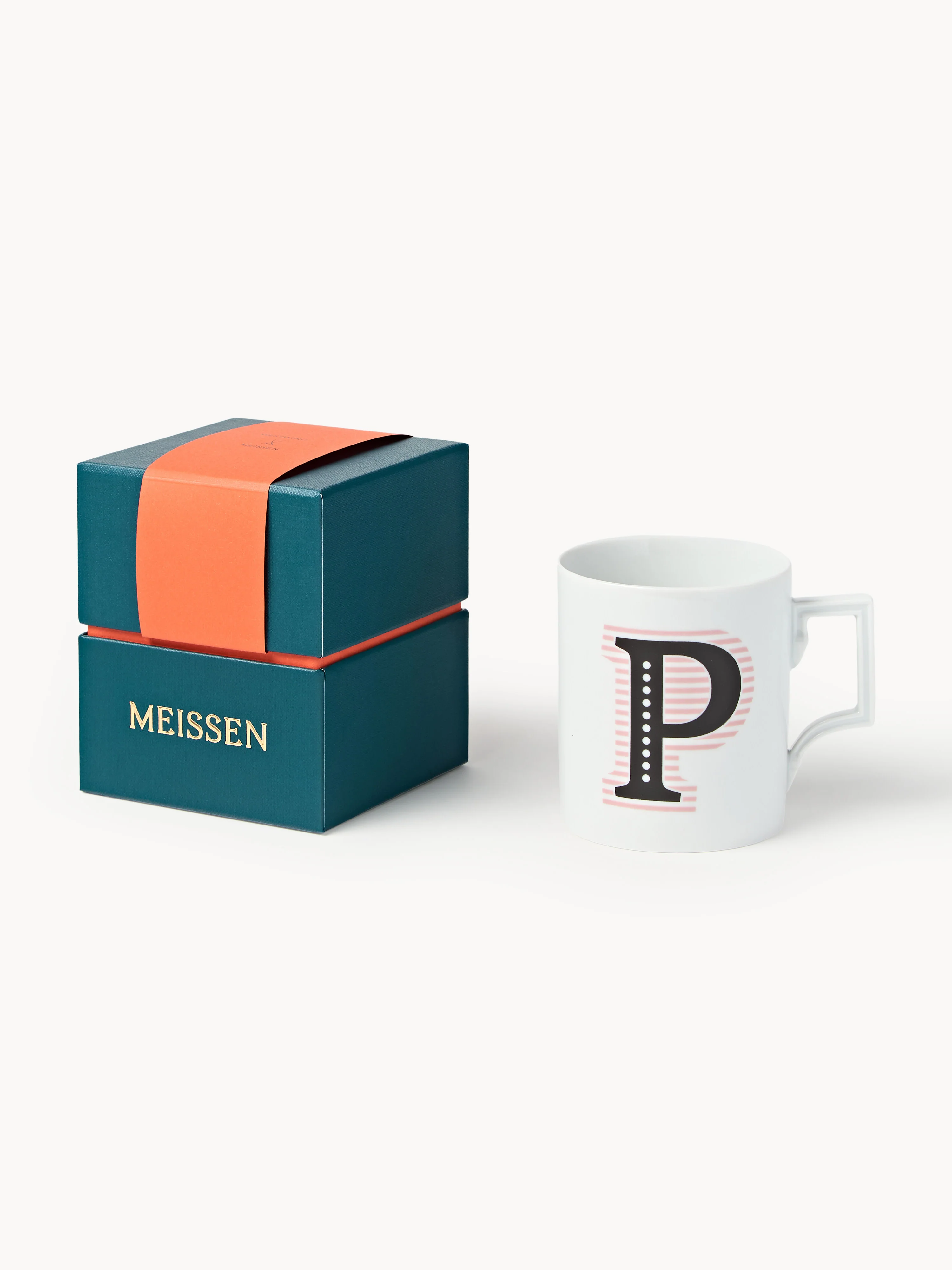 Westwing x MEISSEN, Handgefertigte Tasse Initials mit Dekor-Motiv