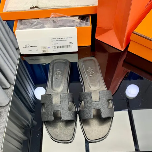 Hermes Oran sandal