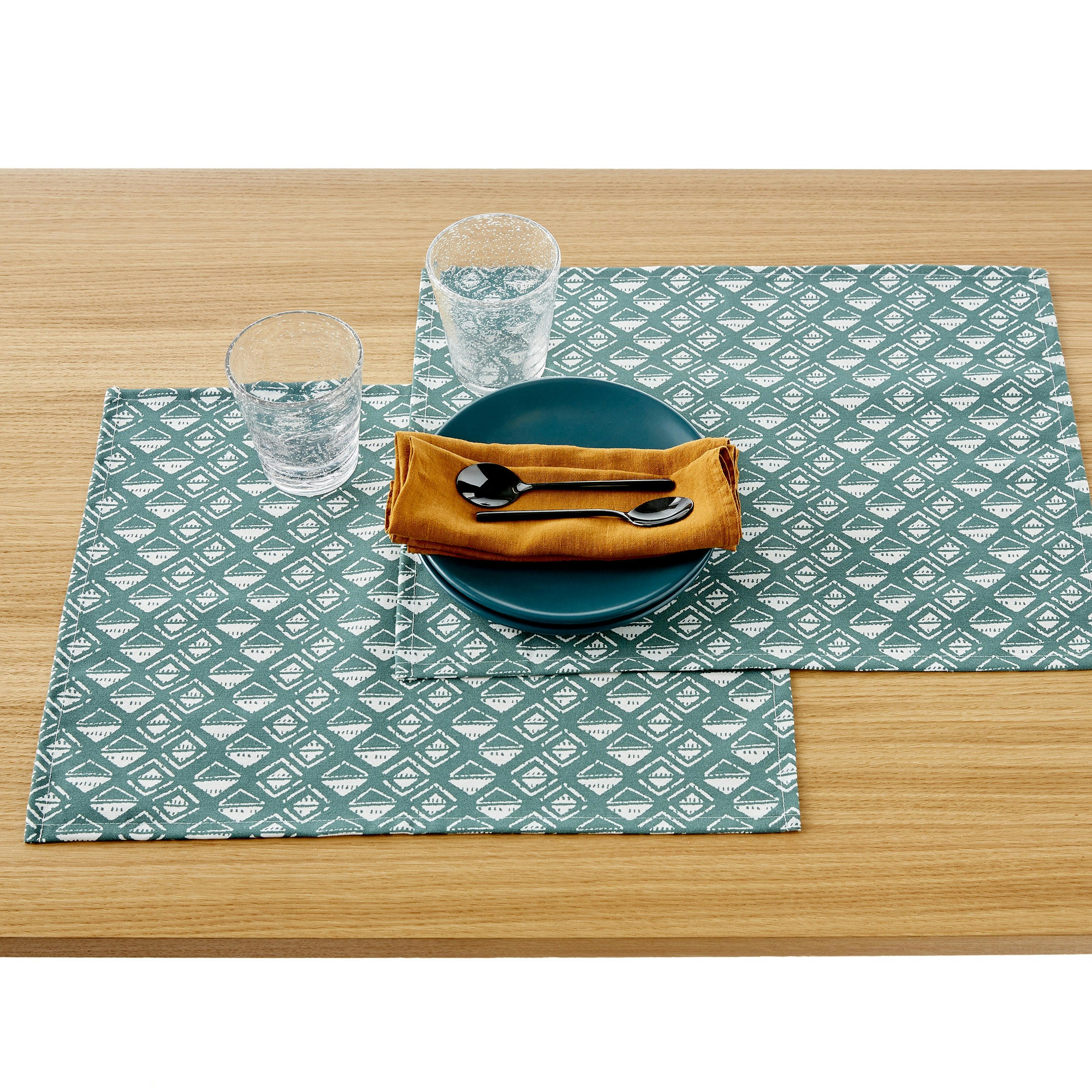 Lot de 2 sets de table imprimés anti-taches Lodge