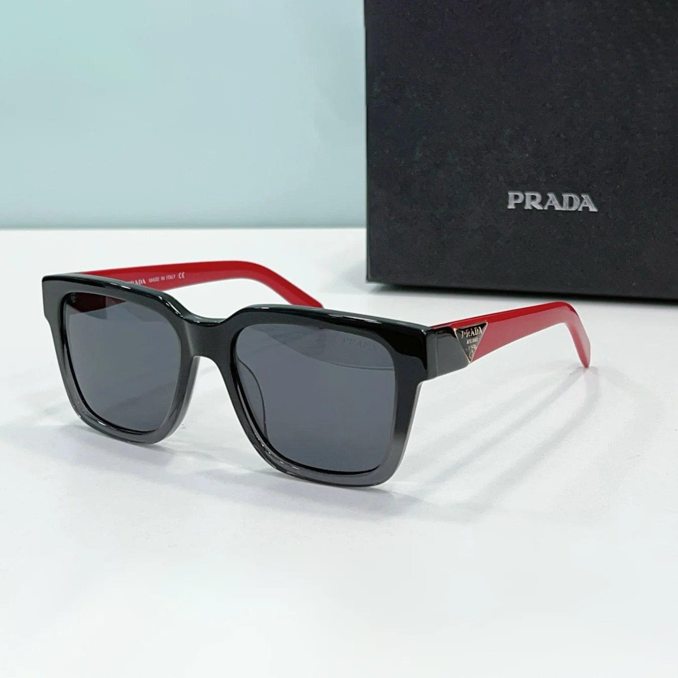 Prada  Mirror leg Stereoscopic Sign  sunglasses