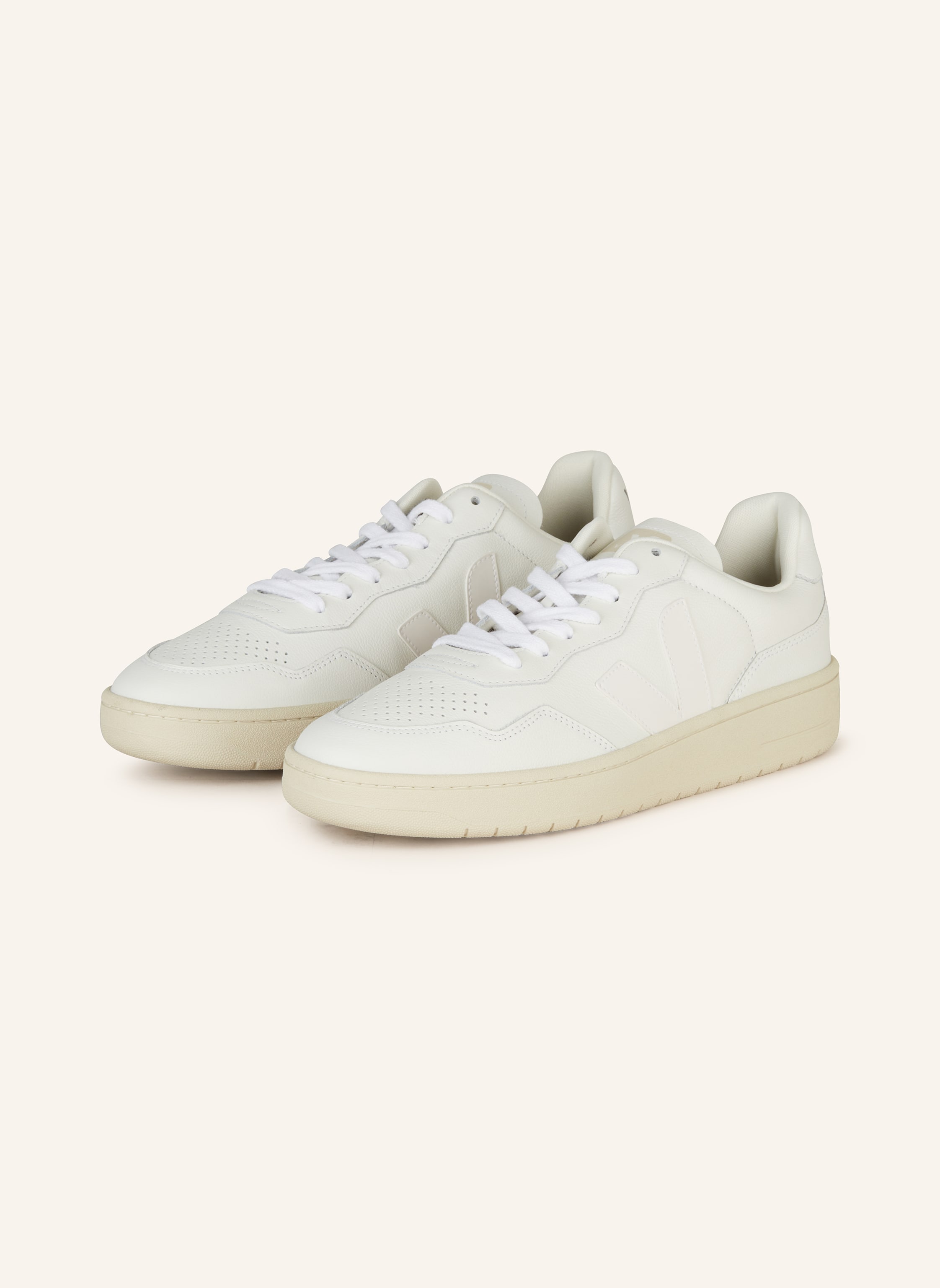 VEJA Sneaker V-90