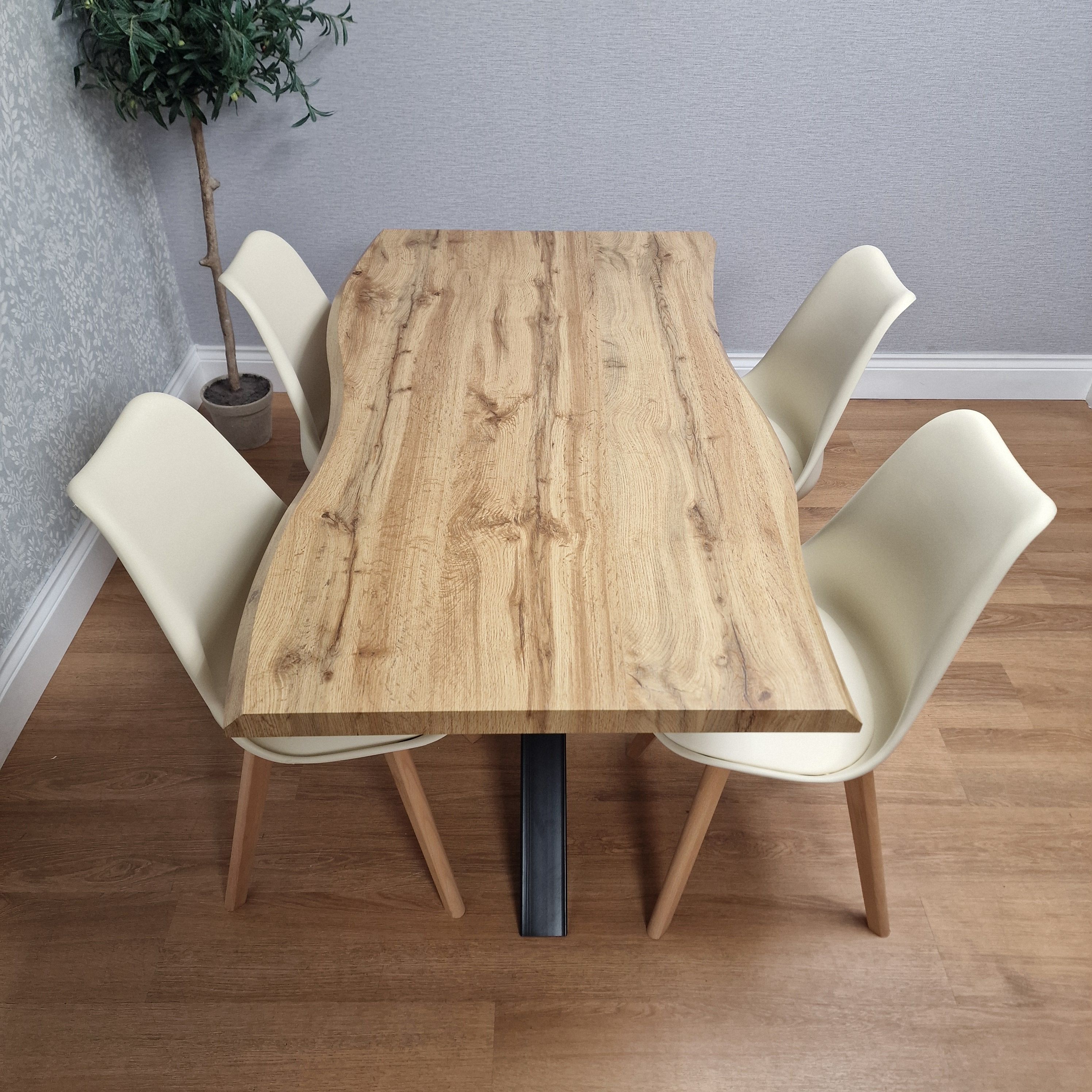 KOSY KOALA Modern Dining Set with 4 Cream Plastic Chairs with Faux Leather Seats