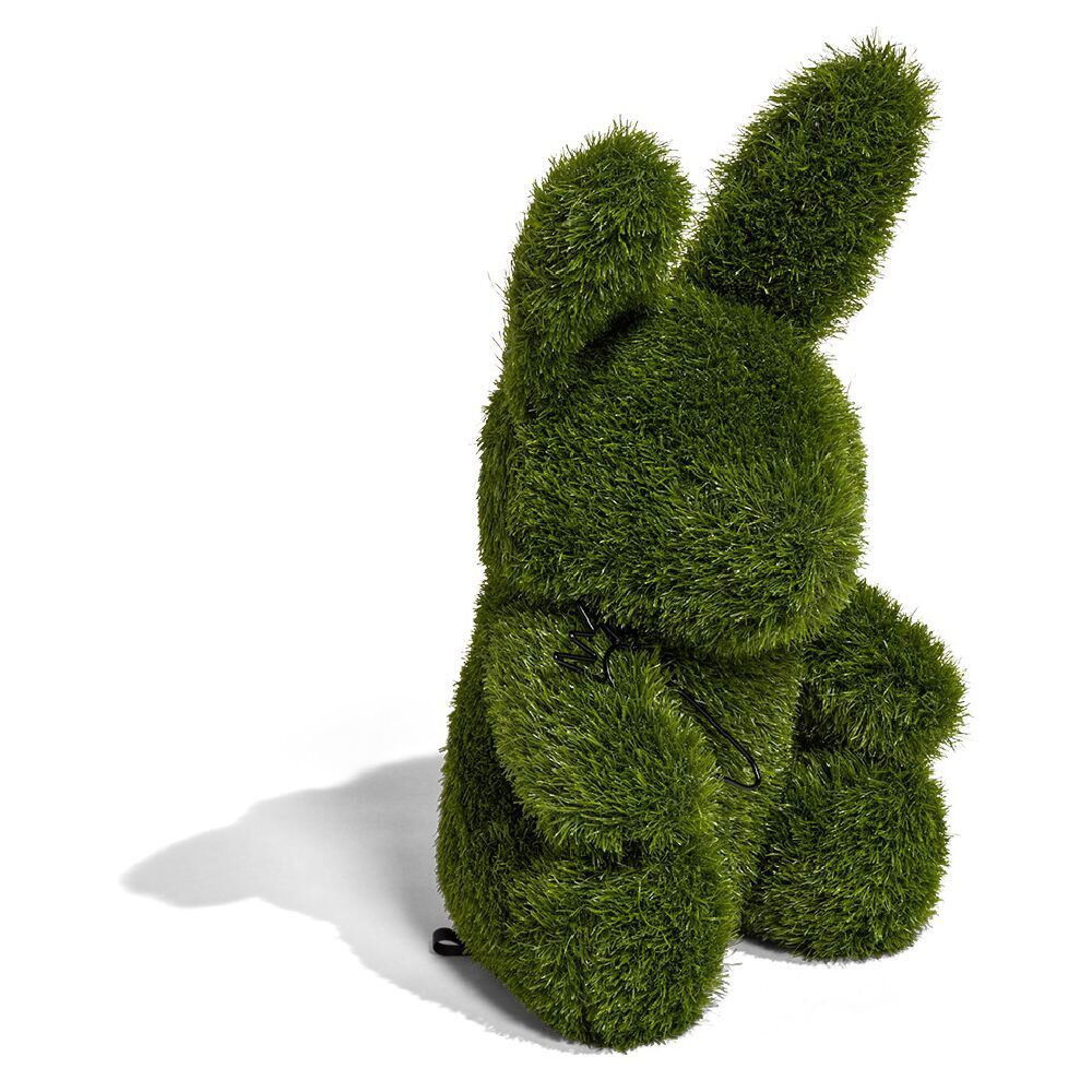Décoration de jardin à poser gazon vert lapin 47x35xH54cm