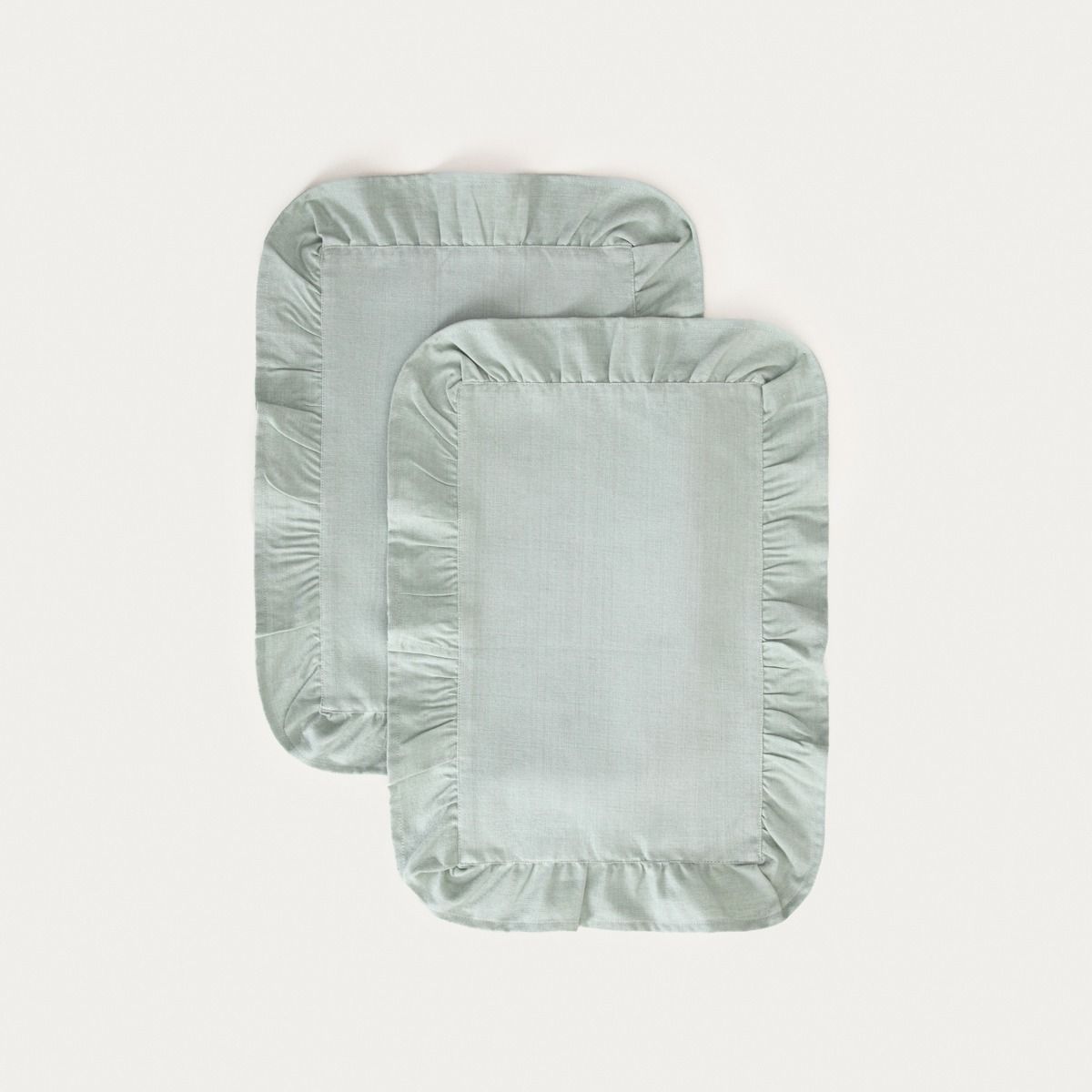 Maty stołowe KALLIOPE pistacjowe z ozdobną falbaną, zestaw 2 szt. 35x48cm