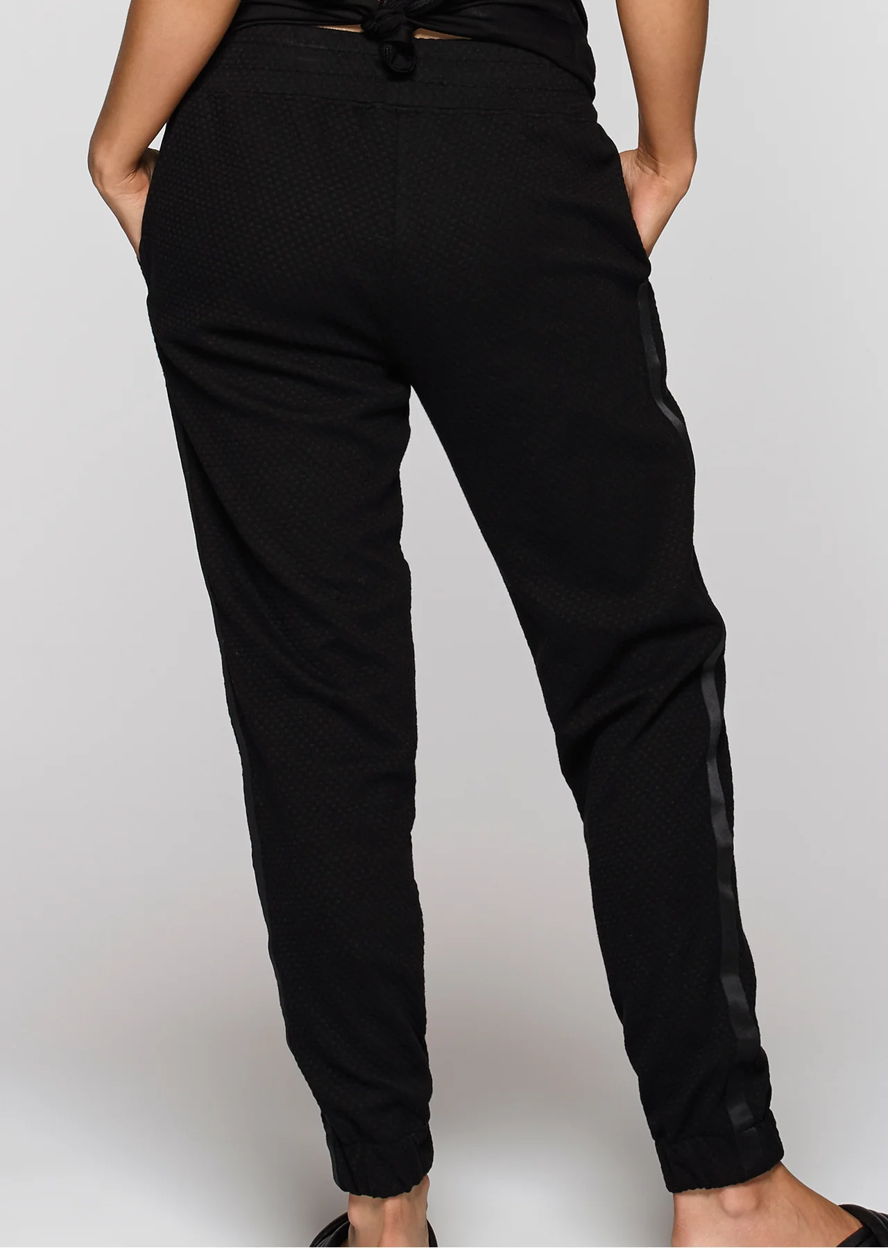 Athleisure F/L Pants