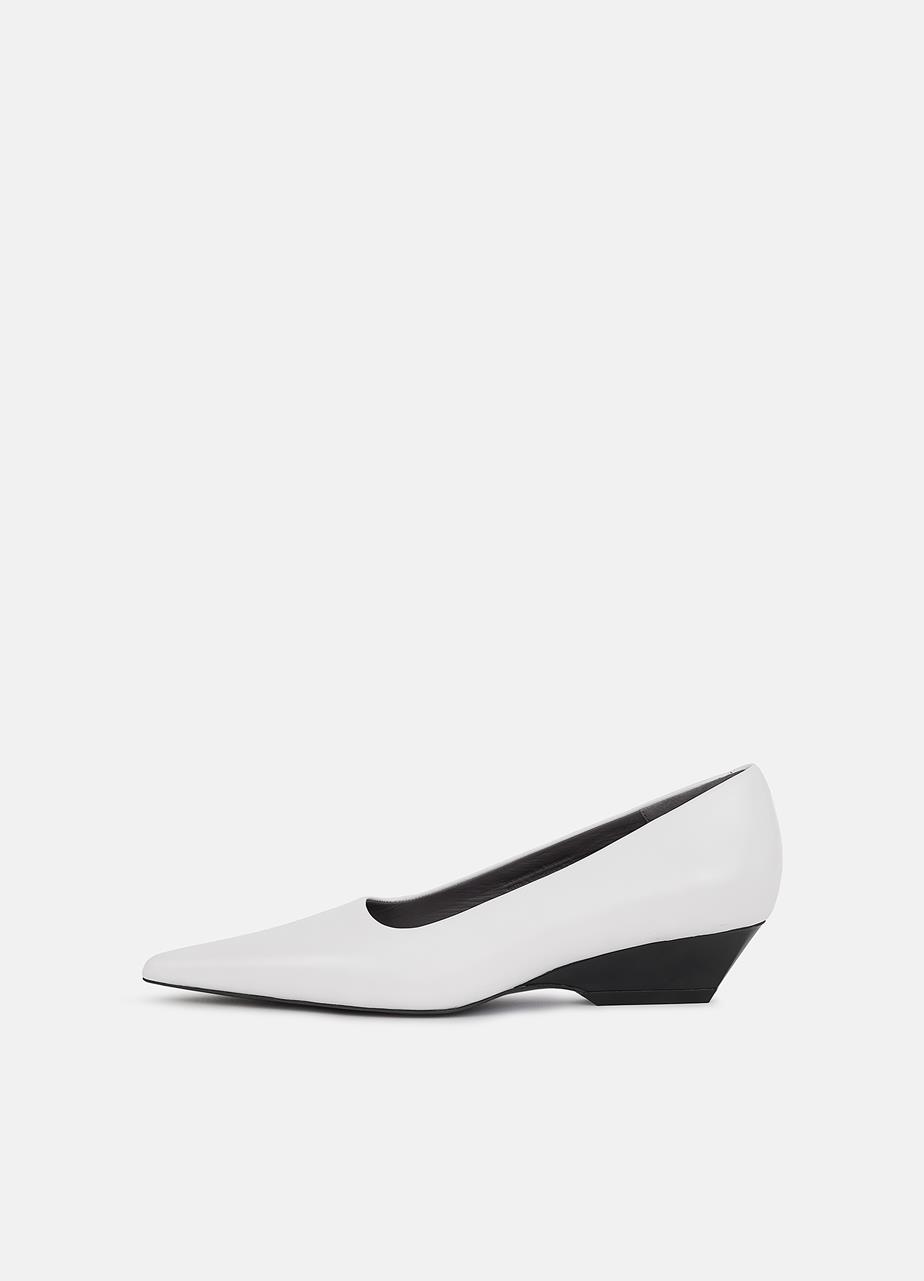 Sonya Pumps