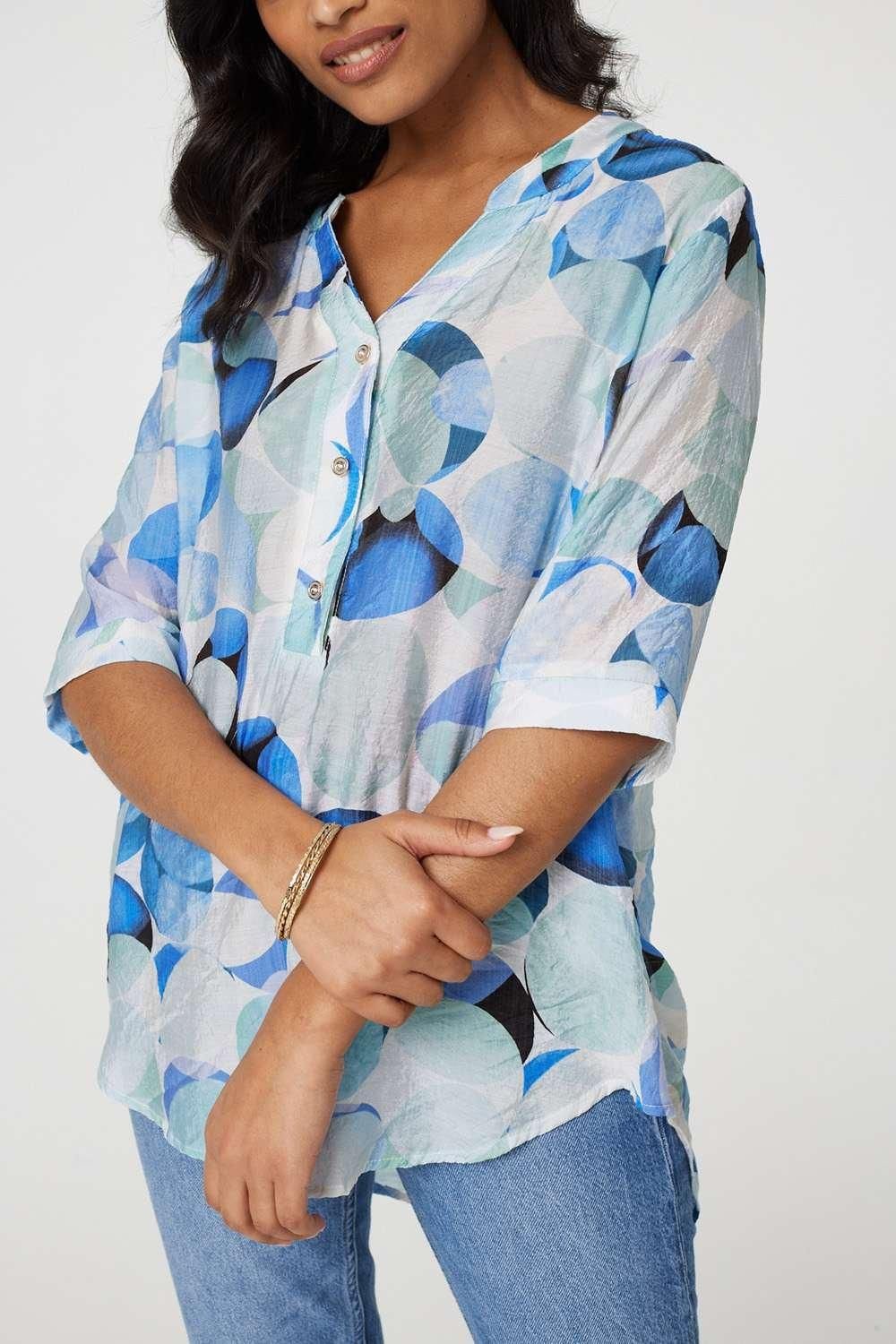 Izabel London Printed 1/2 Sleeve Curve Hem Blouse