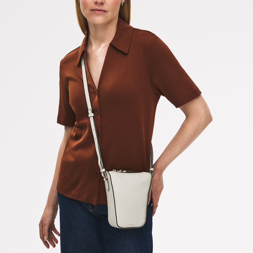 Oak Street - Medium Phone Cross Body