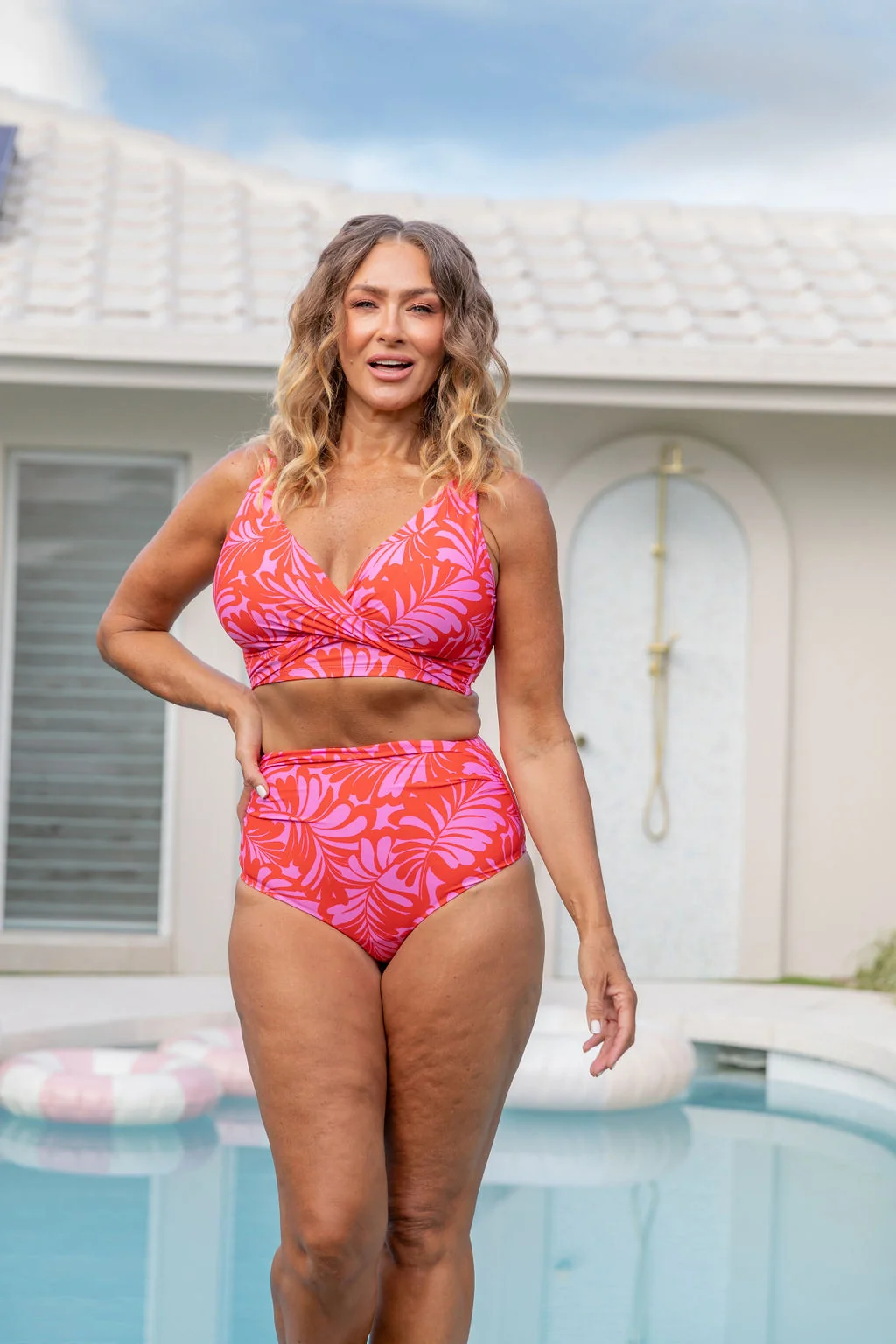 Burleigh Bikini Top in Pink Jungle