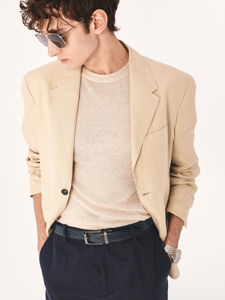 Men's black and navy blue reversible belt