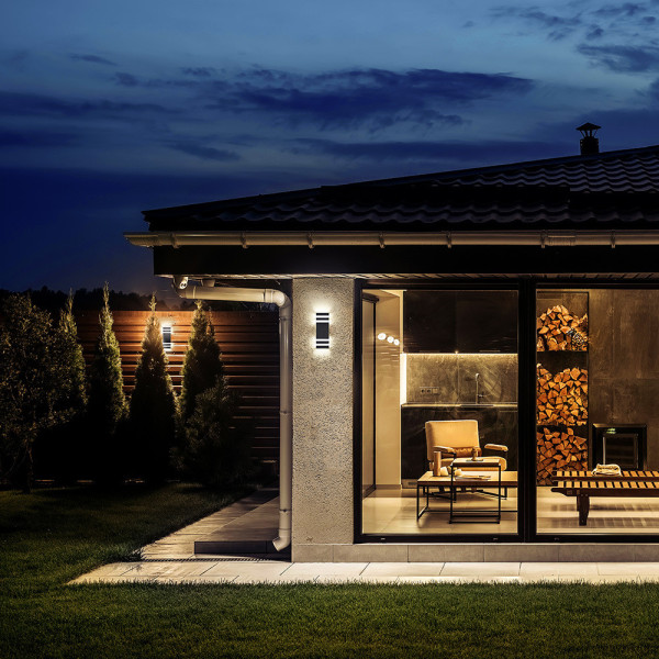 Kinkiet zewnętrznyczarny UNTER DEN LINDEN 2xE27x60W IP54 Maytoni