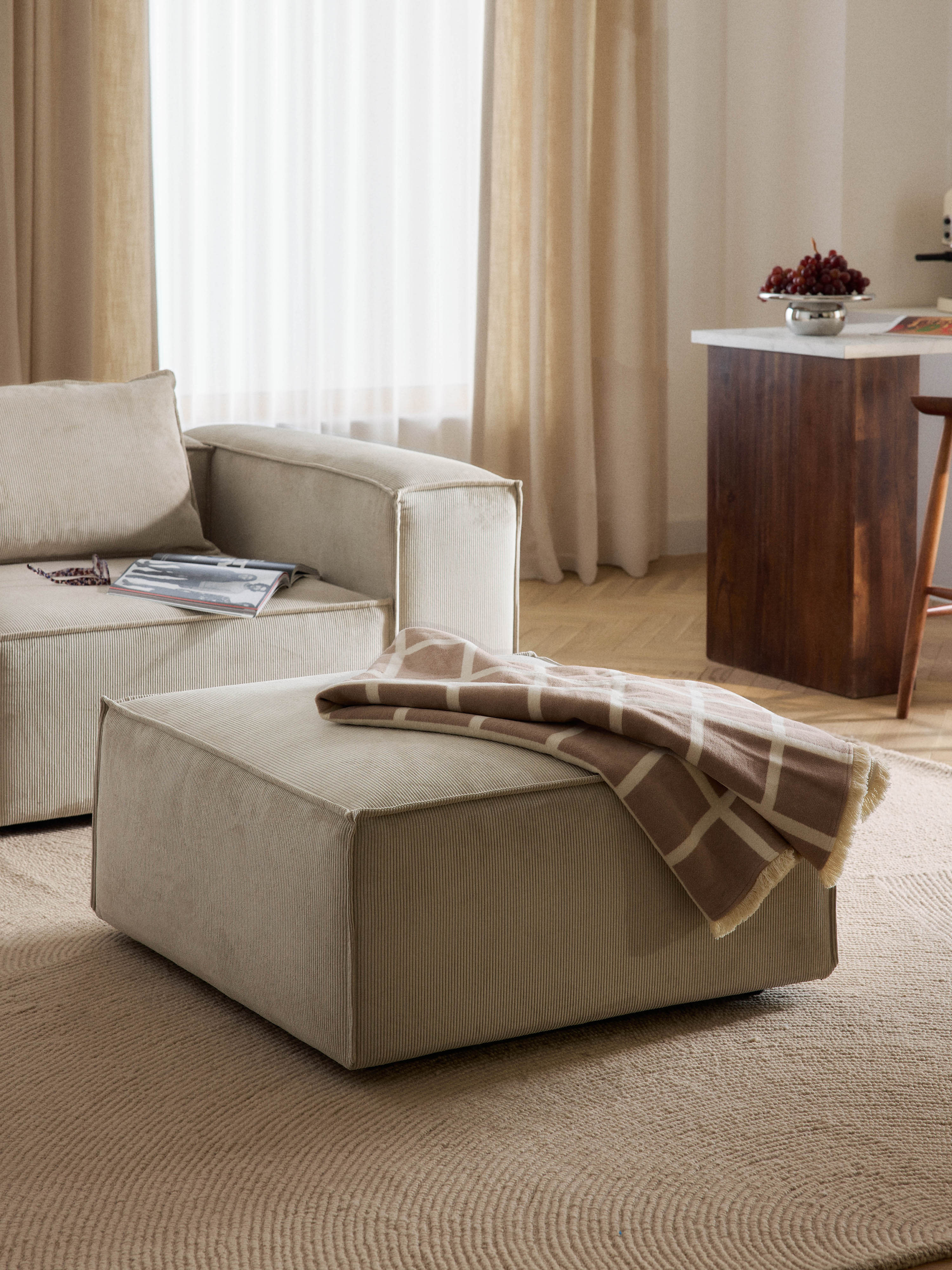 Sofa-Hocker Lennon aus Cord