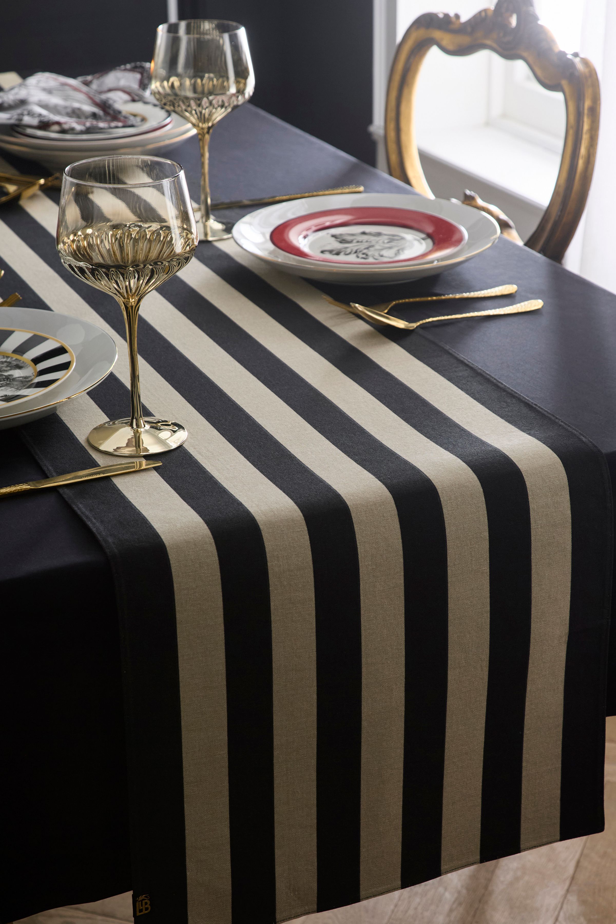 Laurence Llewelyn-Bowen Festivo' 100% Cotton Striped Print Table Runner