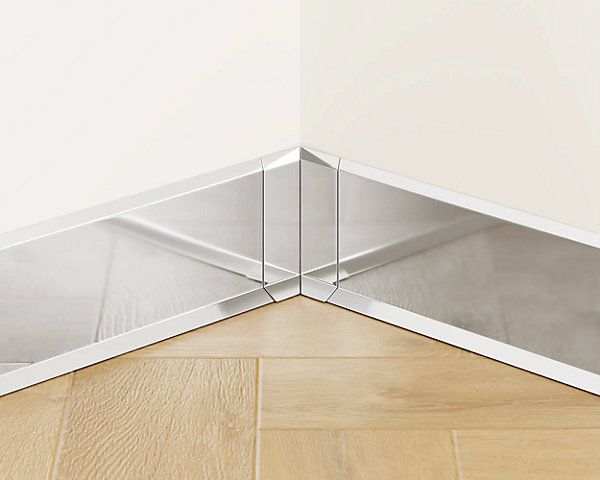 Coin intérieur pour plinthe Ilcom FLI Argent poli - 30mm x 100 mm x 0,65 ep.