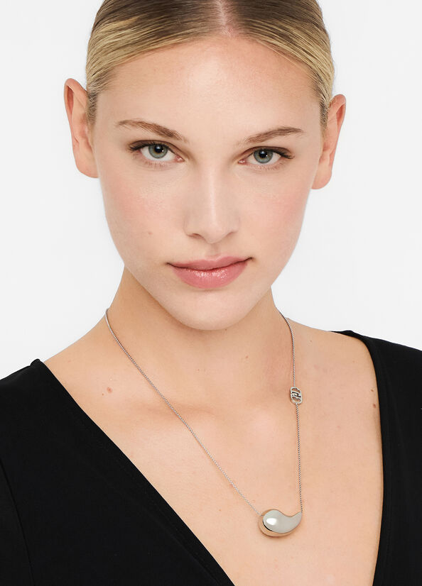 Collana con charm goccia