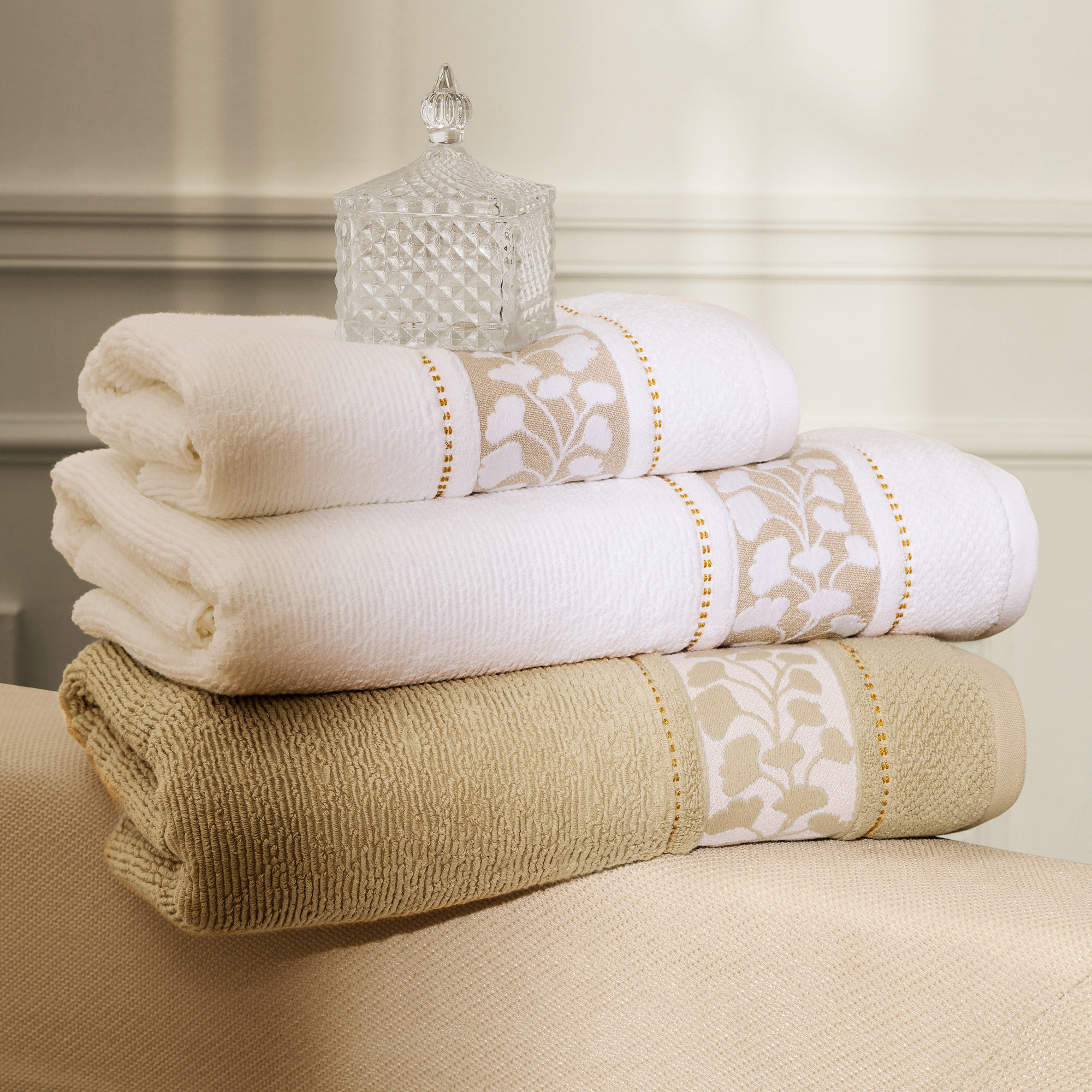 Serviette de bain liteau jacquardFleurs d'or