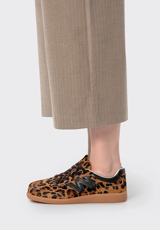 Damskie sneakersy z naturalnego włosia brązowo - czarne