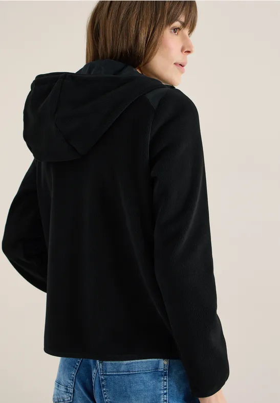 Fleecejacke mit Hoodie