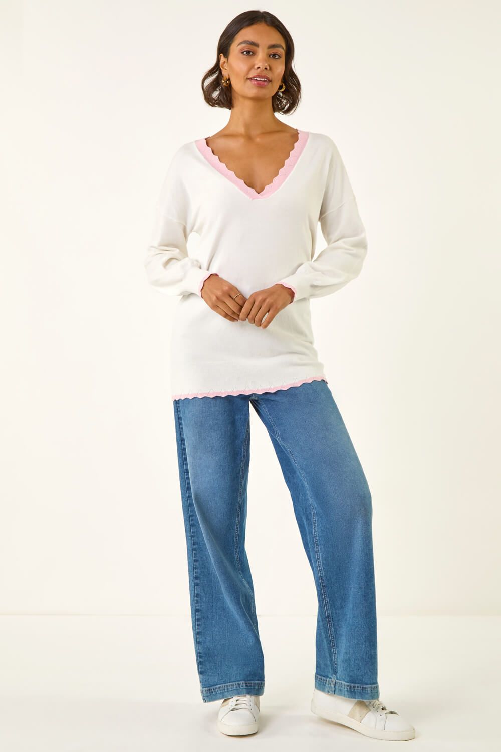 Roman V-Neck Scalloped Boyfriend Jumper
