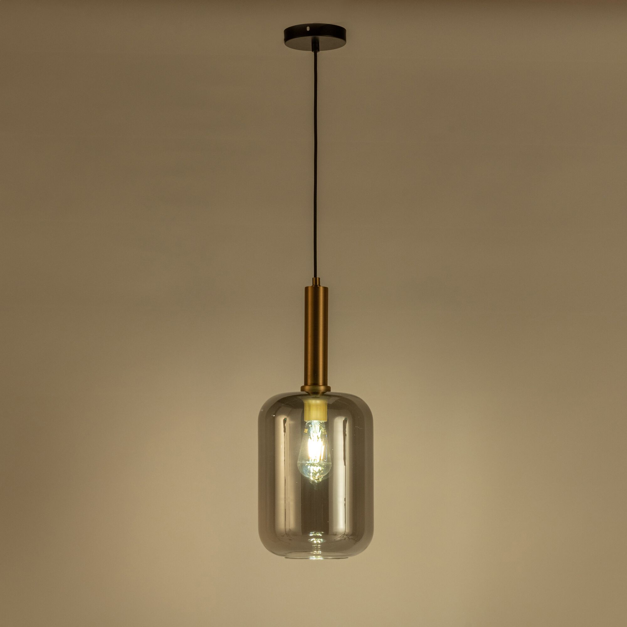 JOANET - Suspension en laiton et globe en verre fumé D22cm - doré