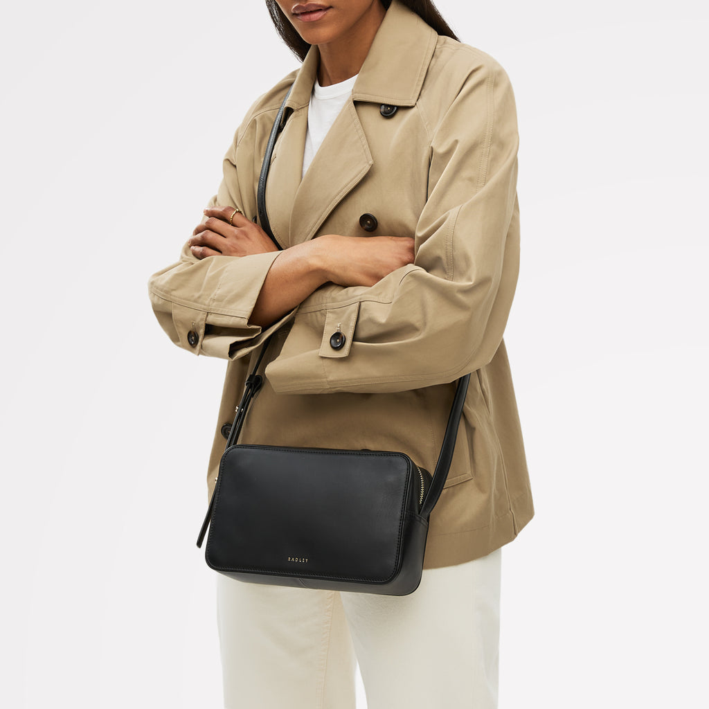 Duchess Close - Small Ziptop Cross Body