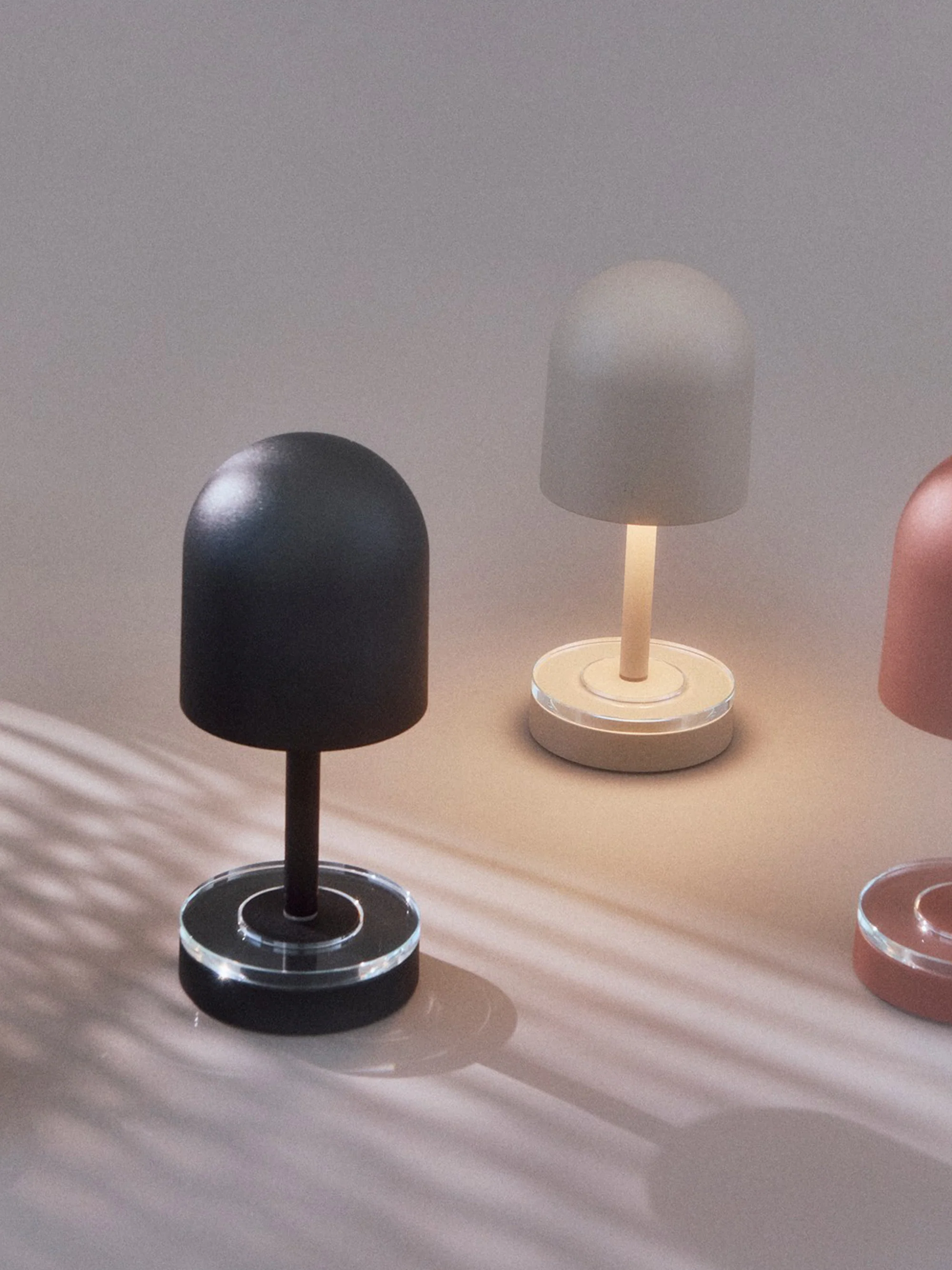 Mobile LED-Außentischlampe Luceo, dimmbar
