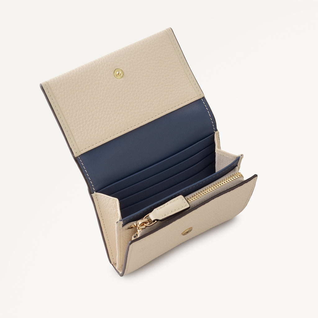 Alba Place - Medium Flapover Purse