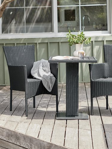 THY L60 table + 2 AIDT chair black