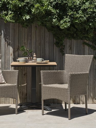 HOBRO L70 table + 2 AIDT chair natural