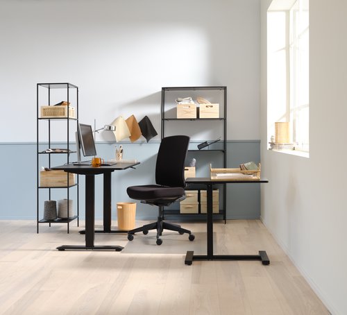 Adjustable desk ASSENTOFT 70x130 black